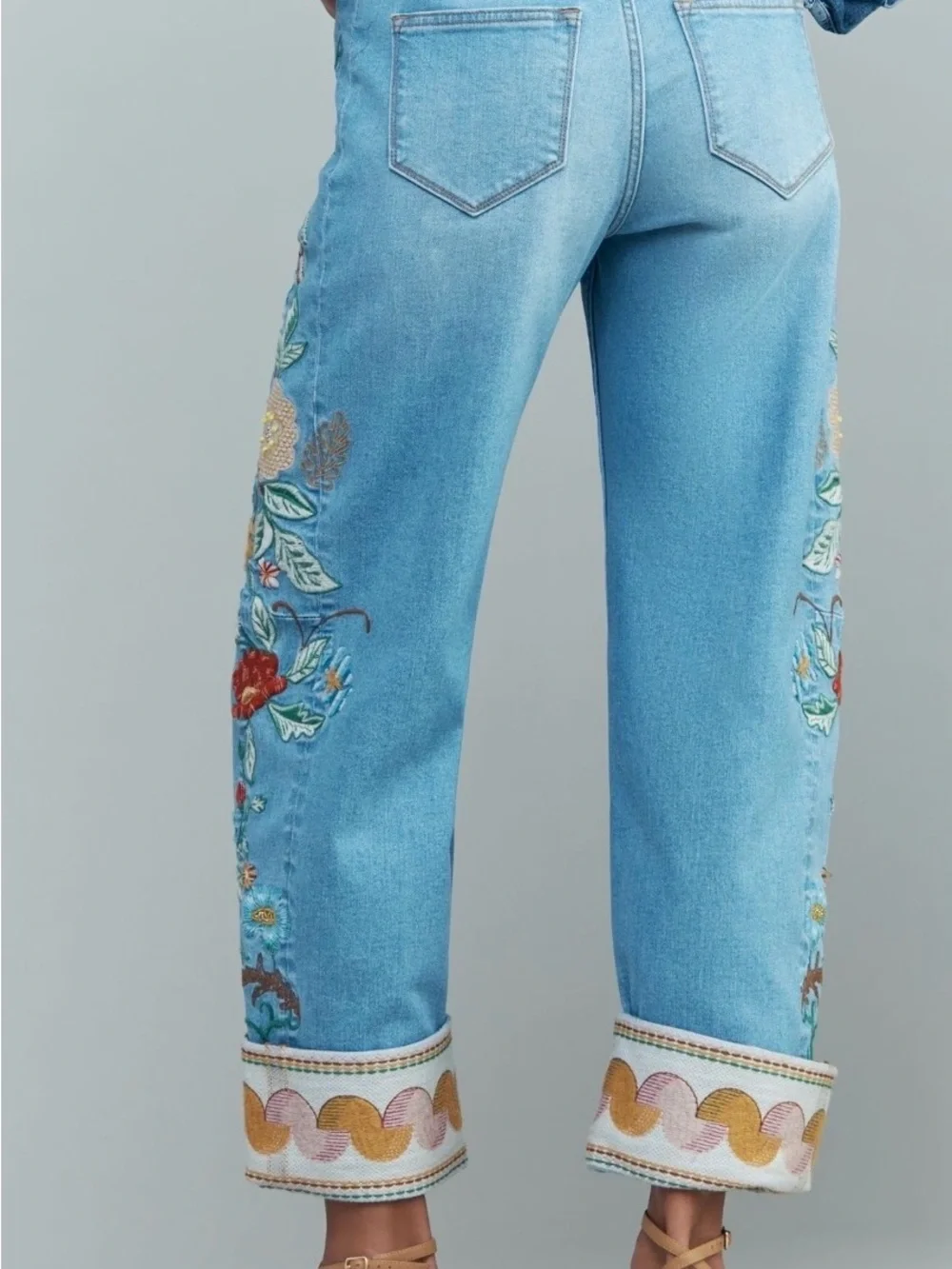 Driftwood High-Rise Cuffed Barrel Jeans - Picture 5 of 5
